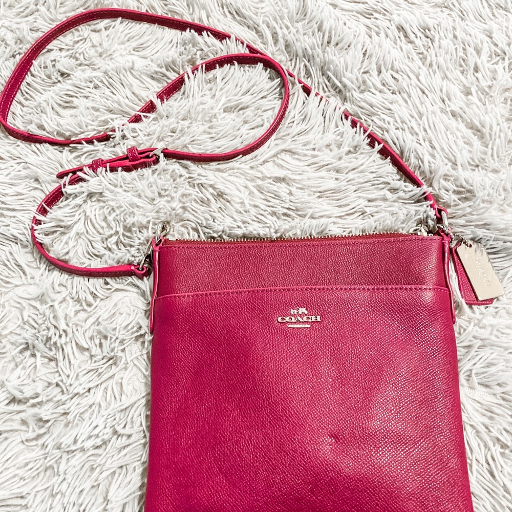 NWT Coach Crossbody purse, burgundy